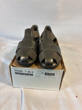 Ros Hommerson Bailey Pewter Metallic Leather Elastic Strap Comfort Shoes 7 AA‎ S